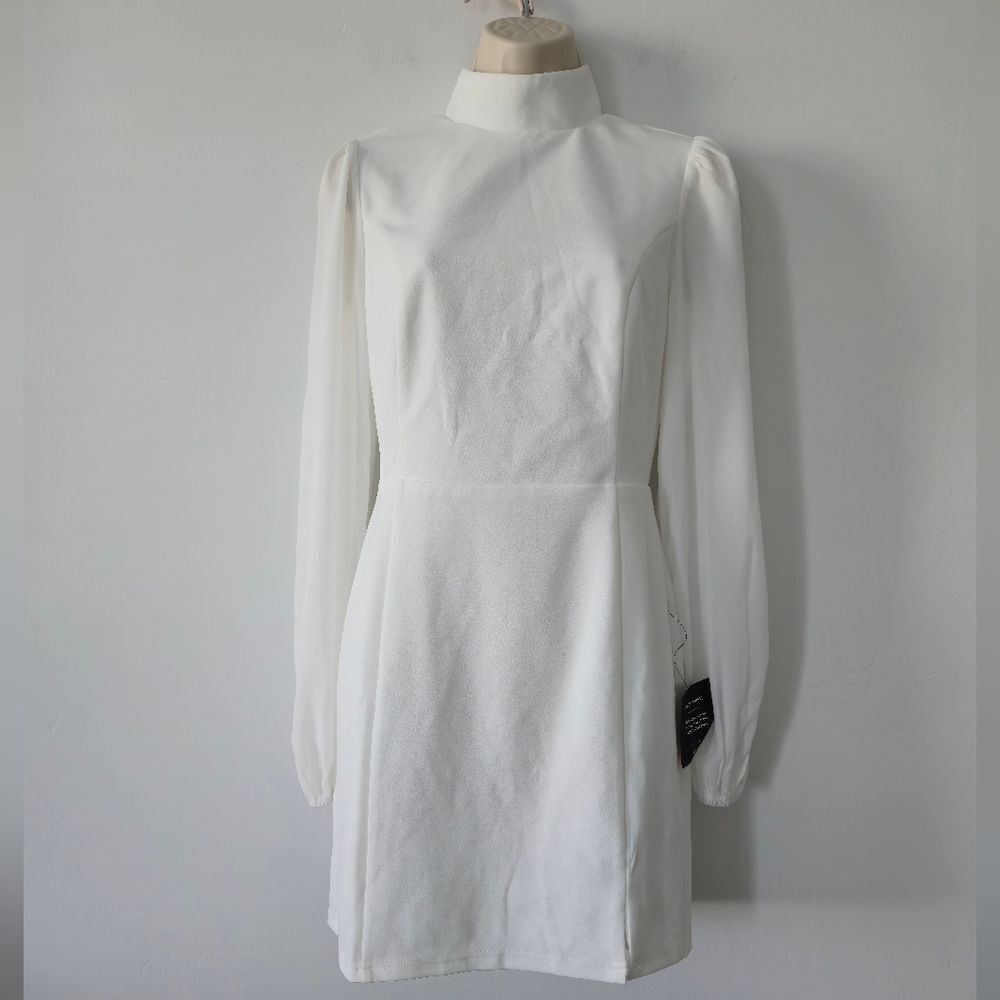 Lulus Exceptionally Flirty White Long Sleeve Backless Mini Dress NWT